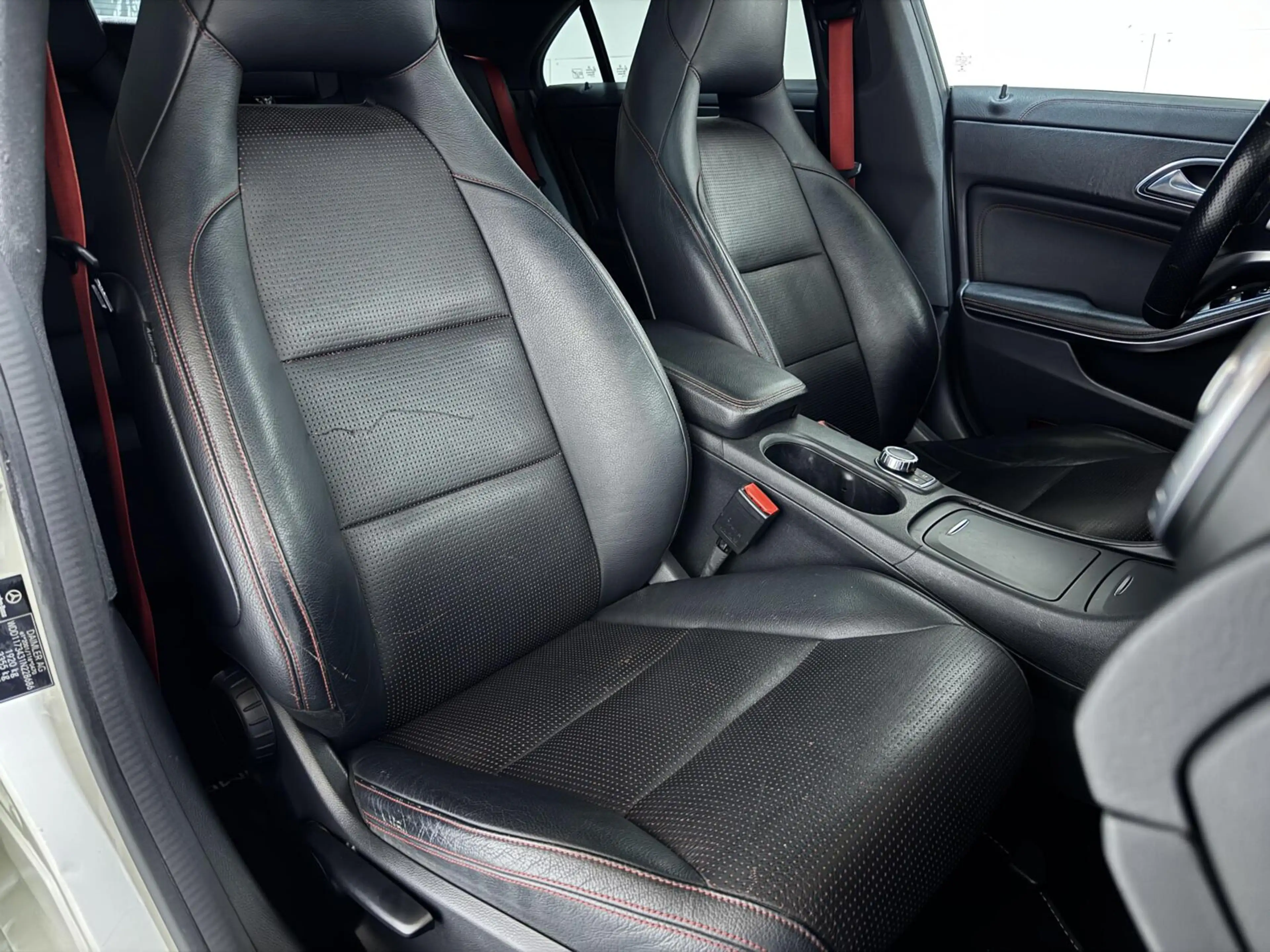 Mercedes-Benz CLA 200 AMG Pano Leer NAVI ACC Camera — photo 19