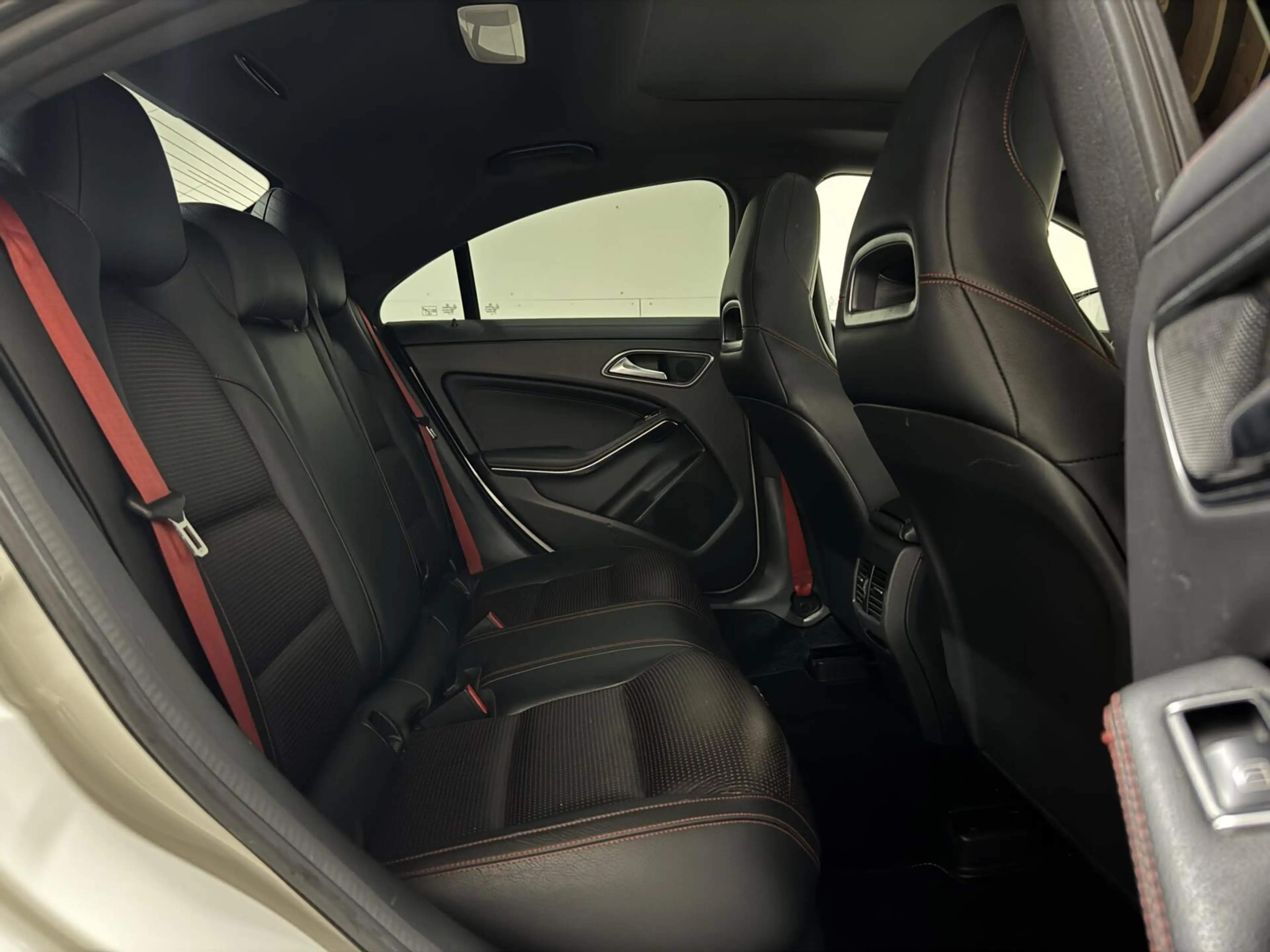 Mercedes-Benz CLA 200 AMG Pano Leer NAVI ACC Camera — photo 24