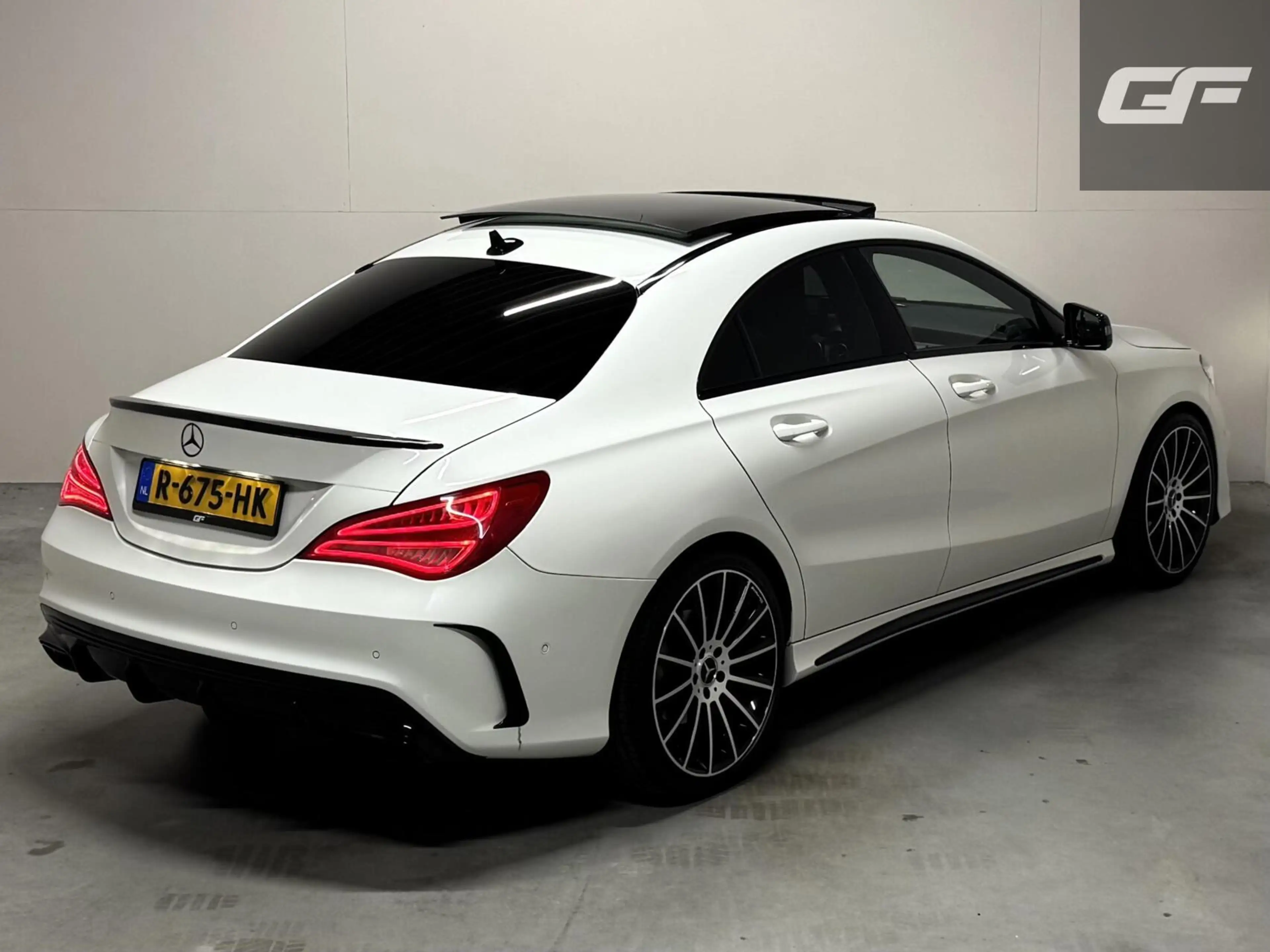 Mercedes-Benz CLA 200 AMG Pano Leer NAVI ACC Camera — photo 5
