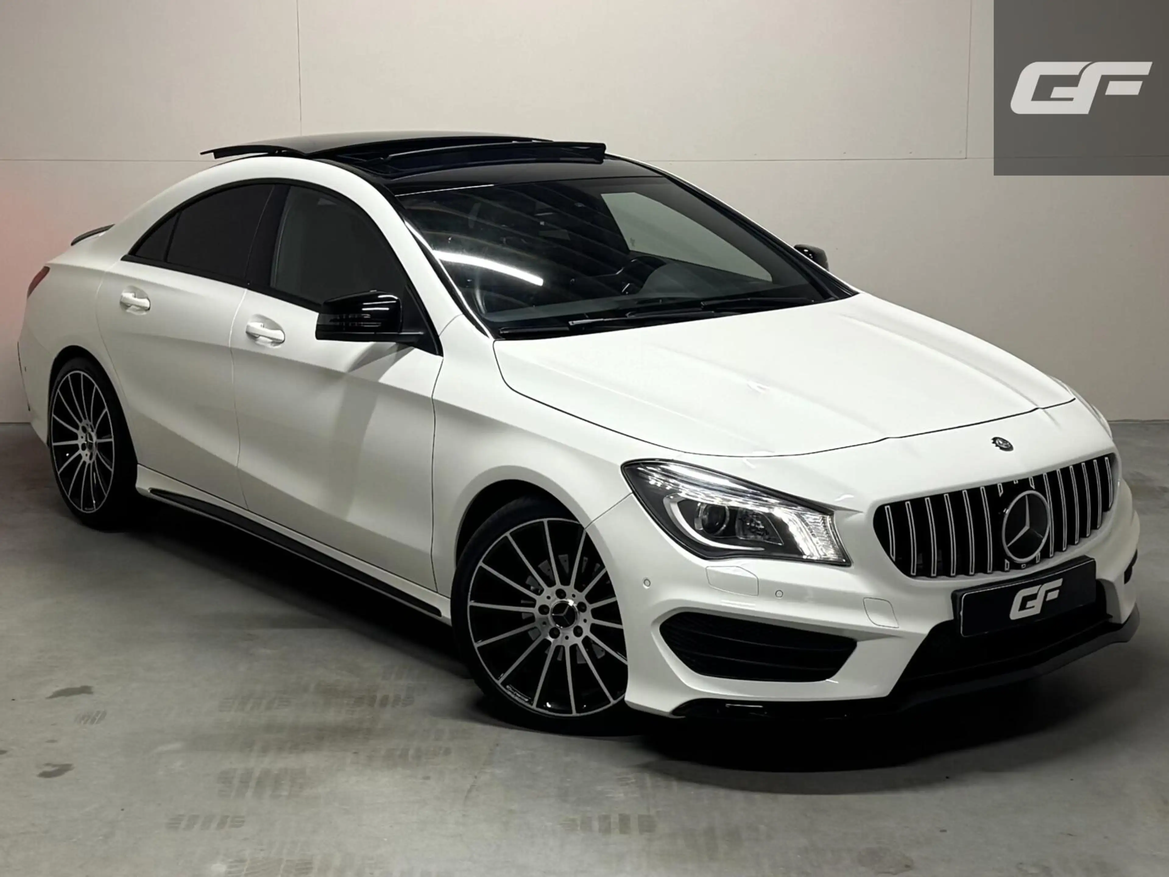 Mercedes-Benz CLA 200 AMG Pano Leer NAVI ACC Camera — photo 2