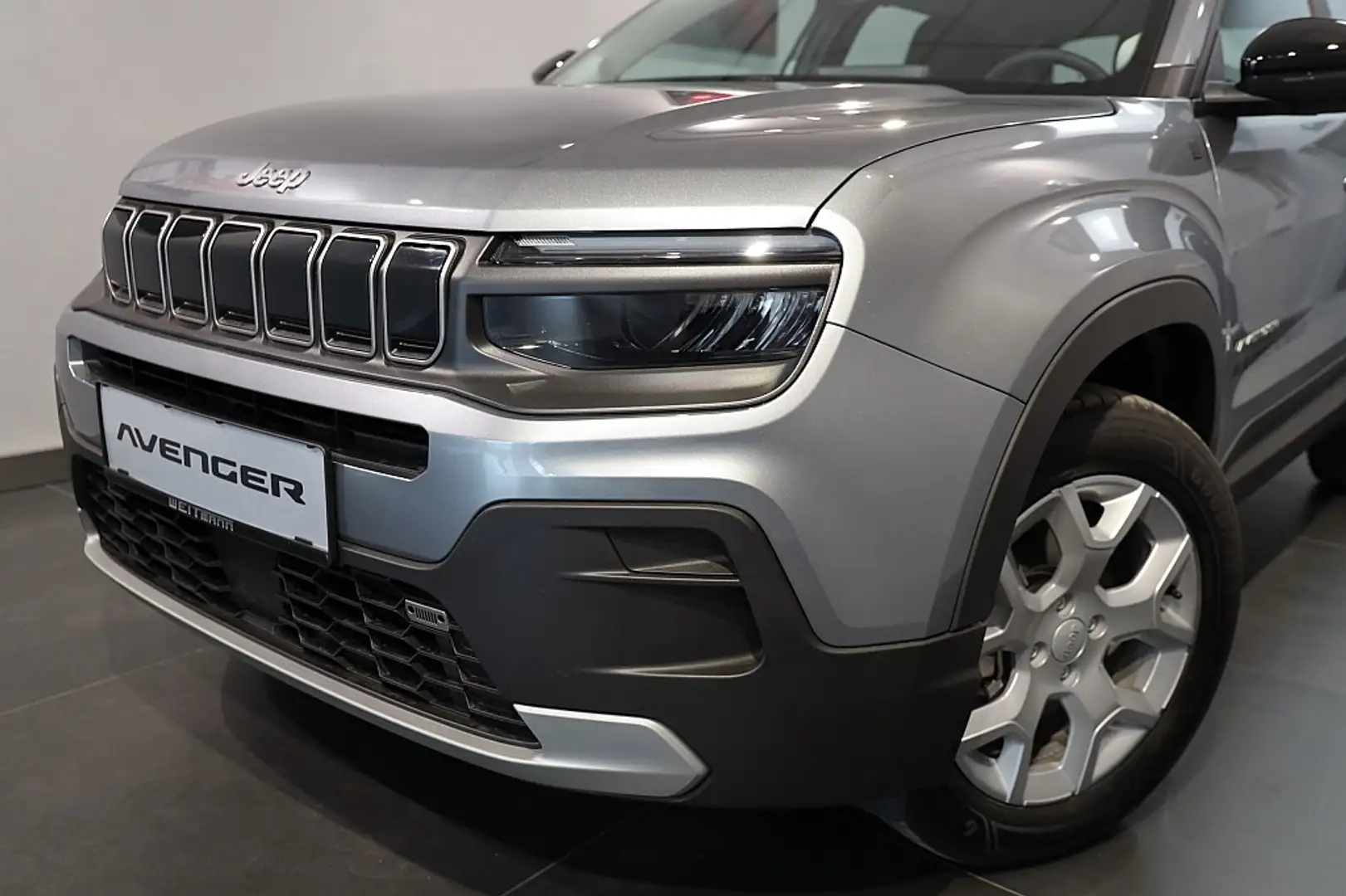 Jeep Avenger 1,2 e-Hybrid DCT6 Altitude 21 kW Gris - 2