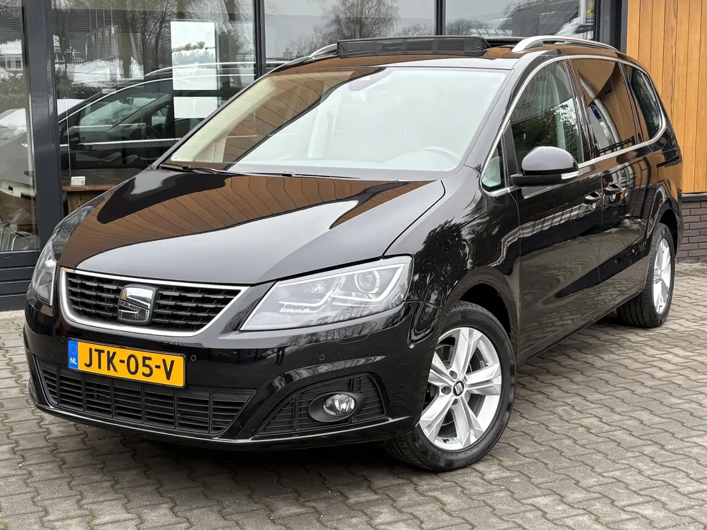 Volkswagen Sharan / Seat Alhambra 1.4 TSi Zeer Compleet. UNIEK!!! Noir - 2