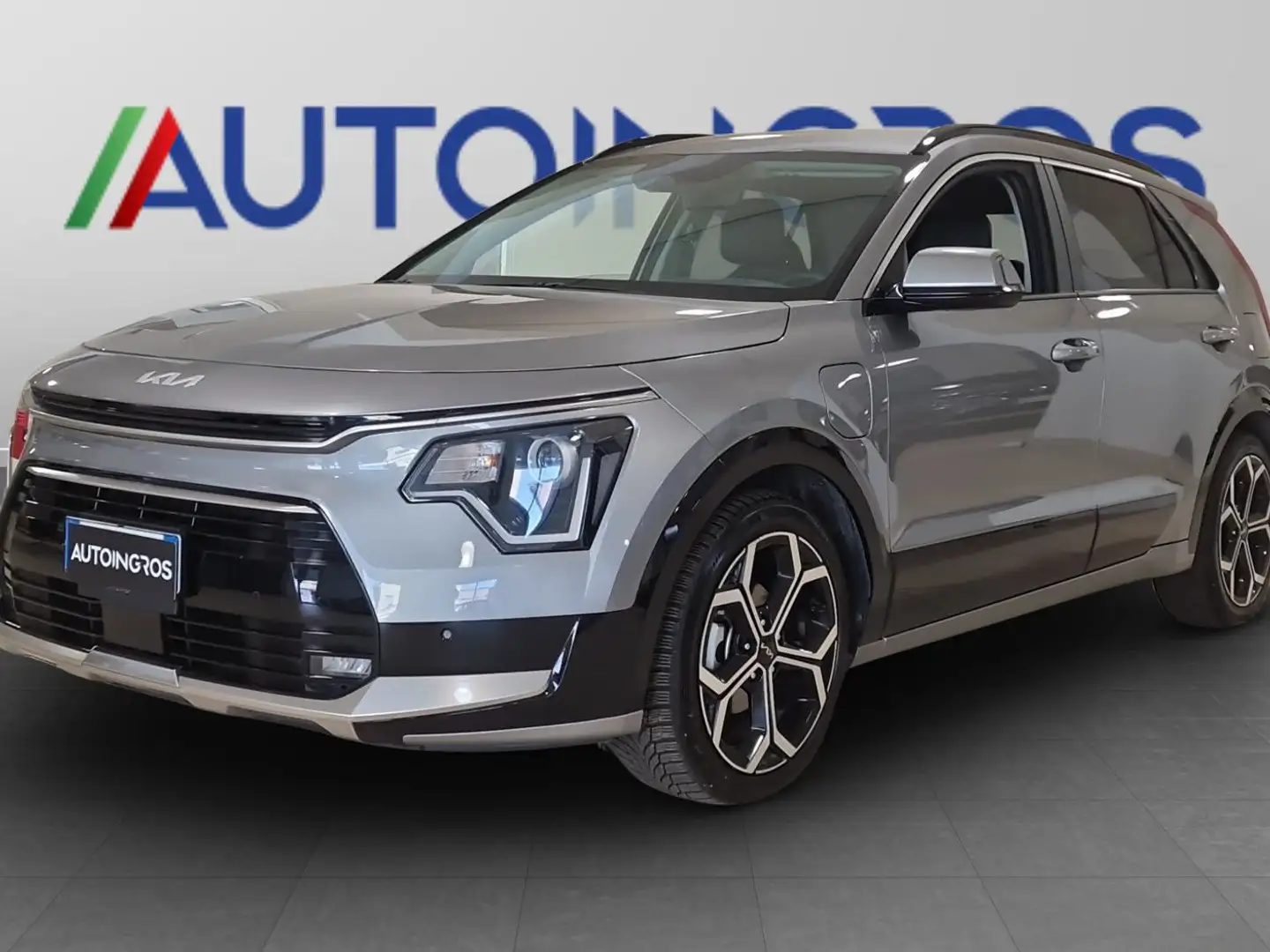 Kia Niro Niro II 2022 1.6 gdi phev Style dct6 Gris - 1