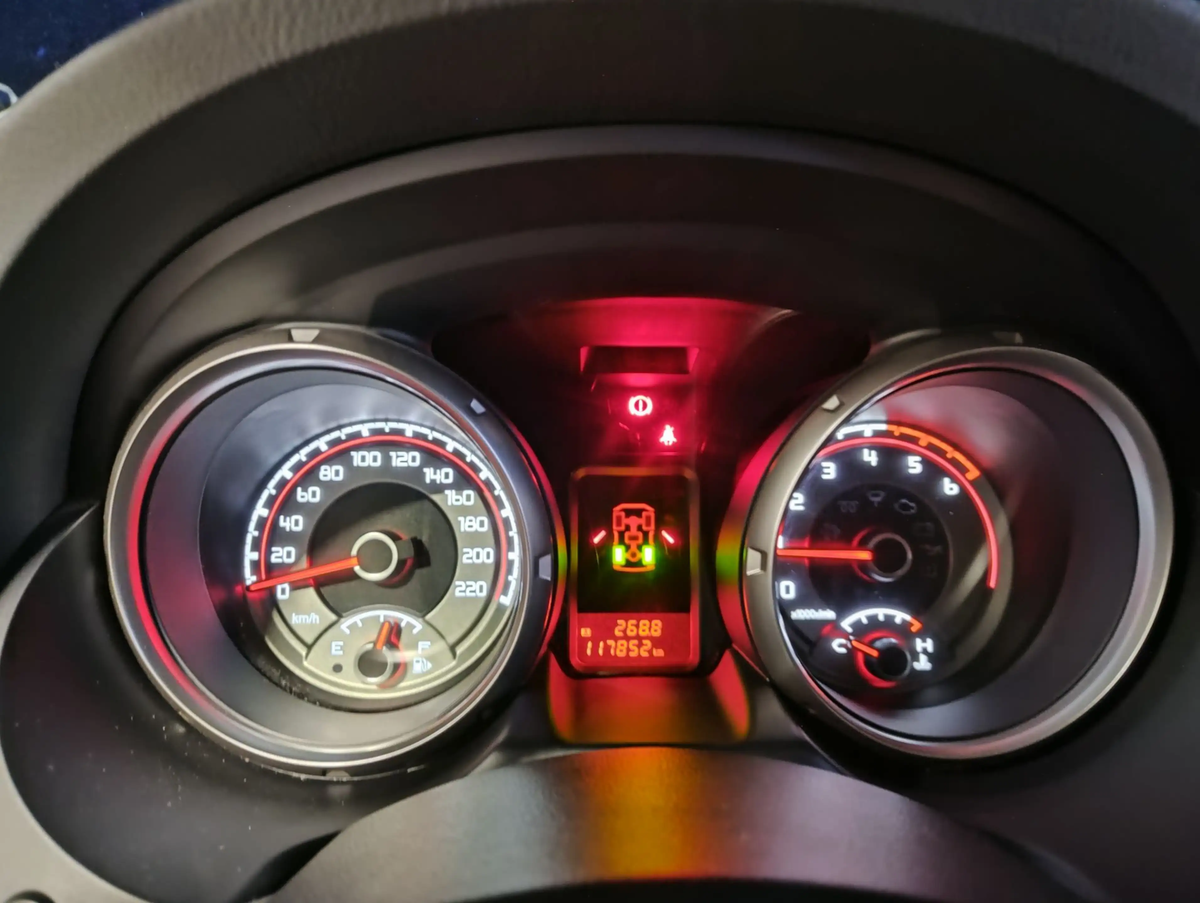 Mitsubishi Pajero Austria Edition 35 3,2 DI-D TD — photo 12