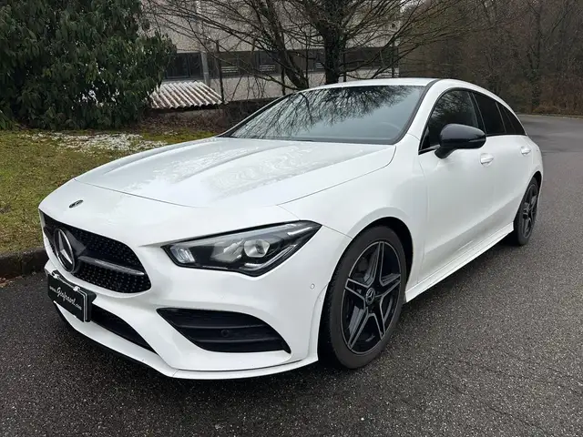 Mercedes-Benz CLA 200 Shooting Brake d Premium 4matic auto