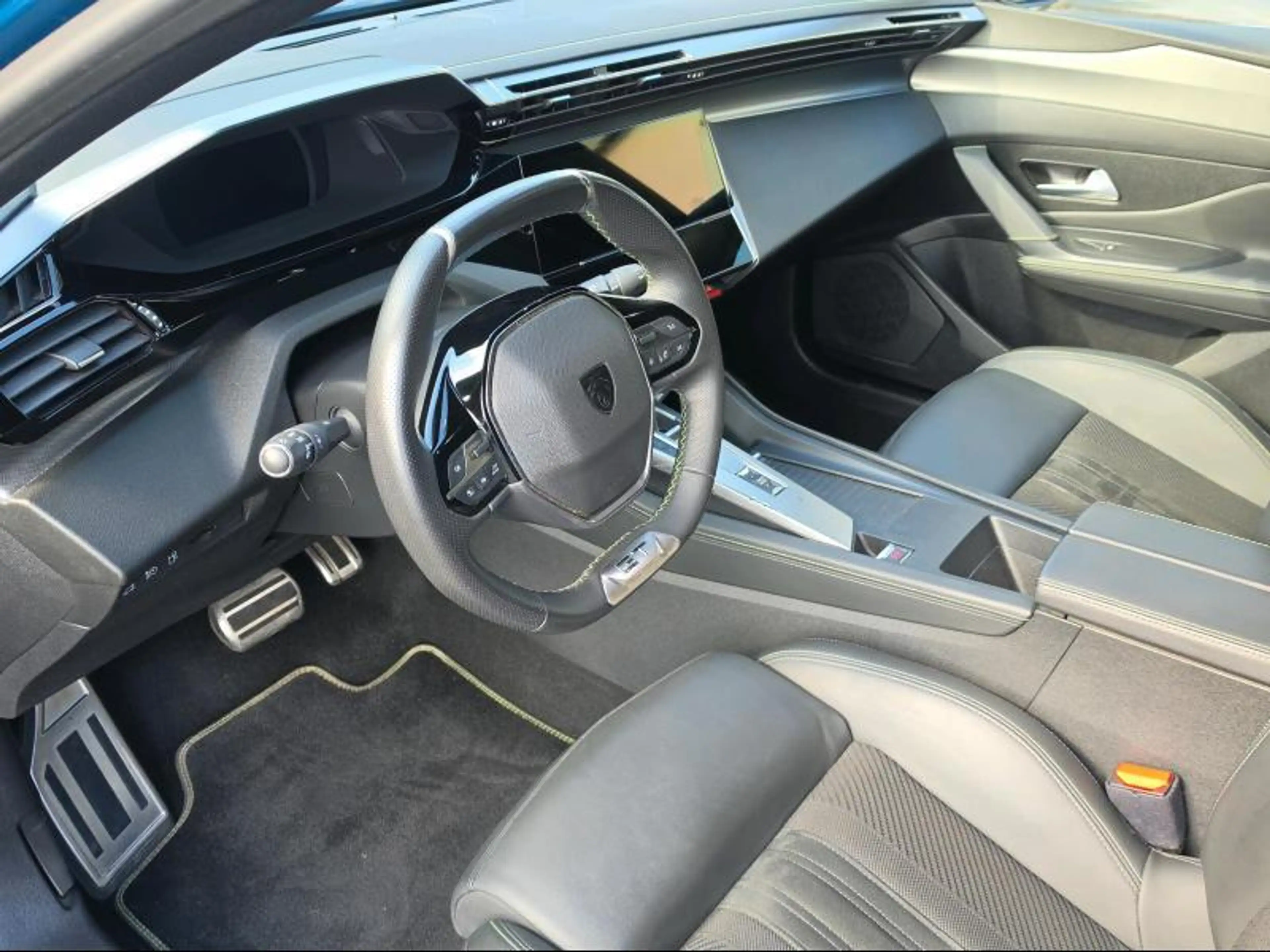 Peugeot 408 First Edition Plug-In Hybrid - Carplay - PDC 360 - — photo 10
