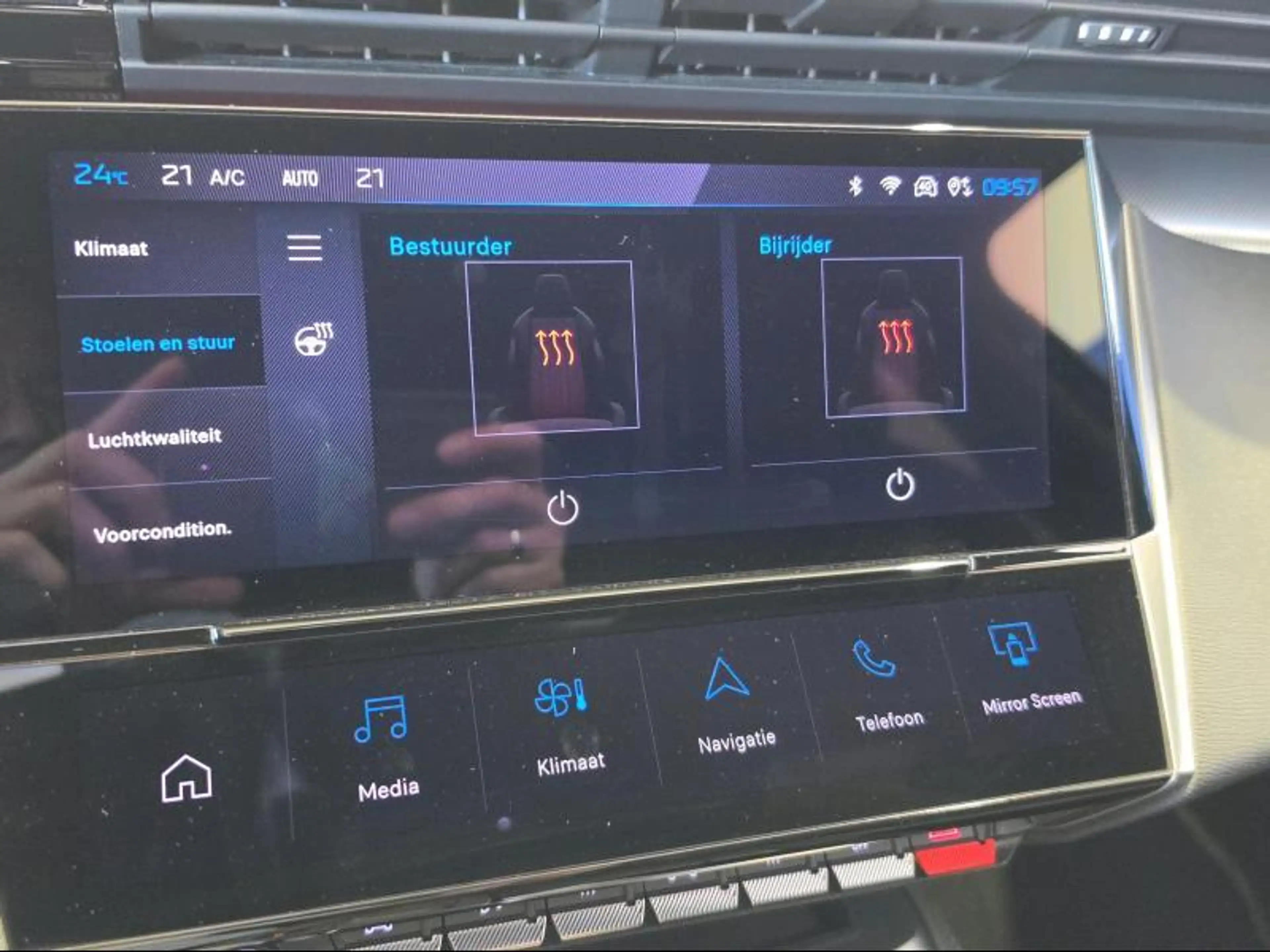Peugeot 408 First Edition Plug-In Hybrid - Carplay - PDC 360 - — photo 15