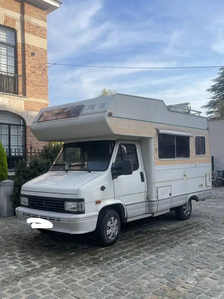 Peugeot J5