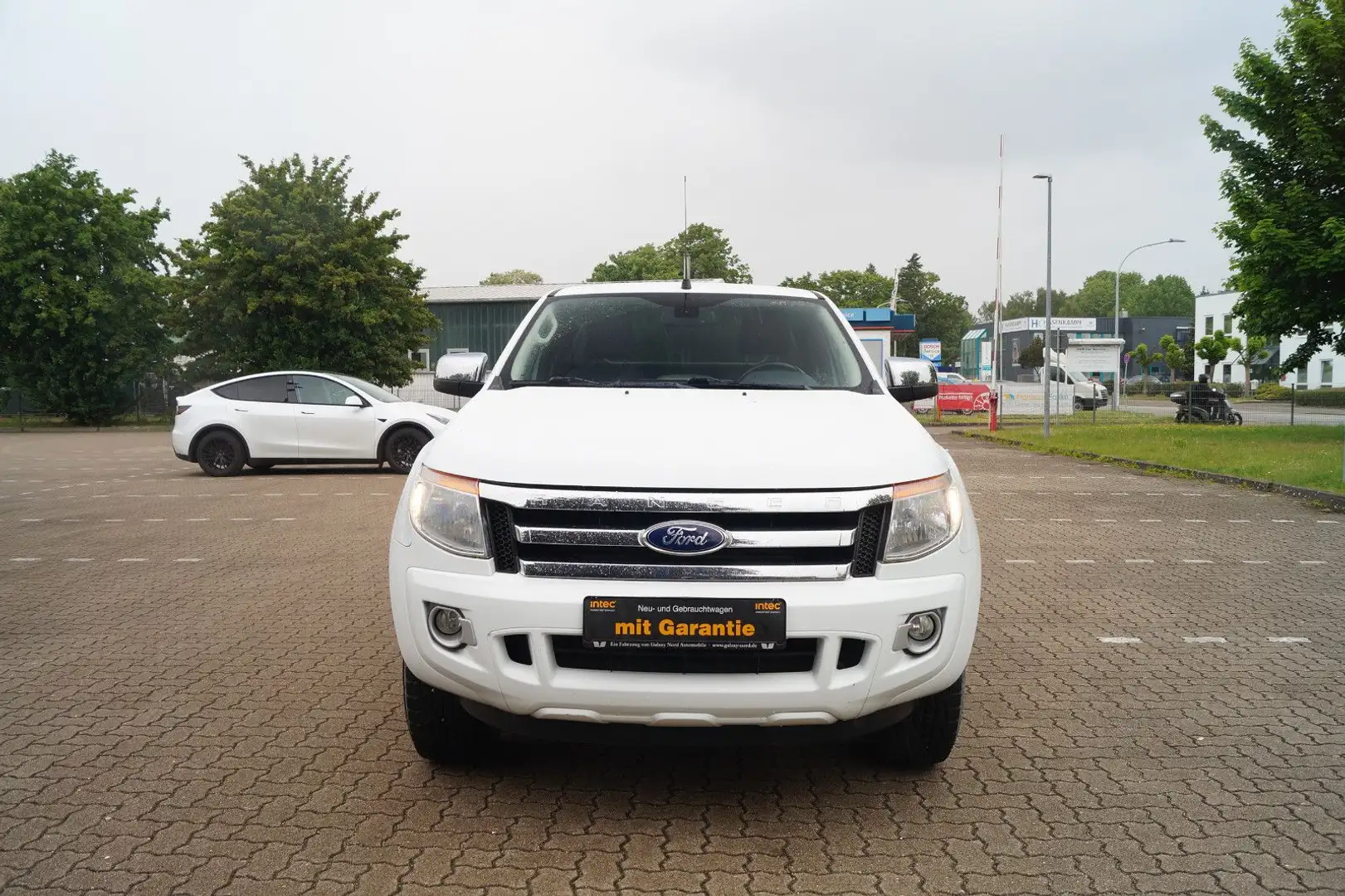 Ford Ranger 2,2 TDCI XLT Super Cab 4x4 AHK SHZ Stand. Weiß - 2