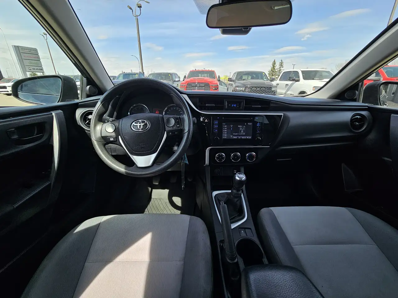 Toyota Corolla снимка Toyota Corolla