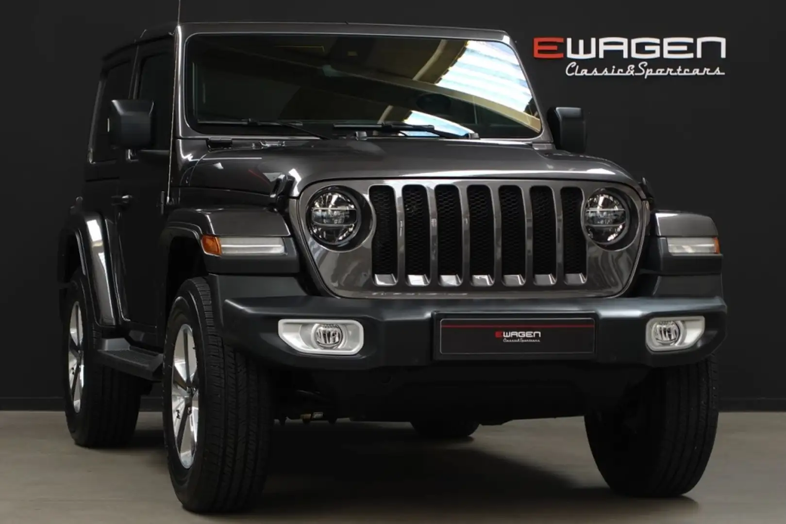 Jeep Wrangler 2.0T GME Sahara 8ATX Gris - 1
