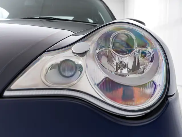 Porsche 911 view 9