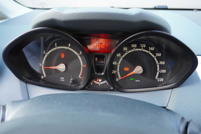 Ford Fiesta 1.6 Sport — photo 11