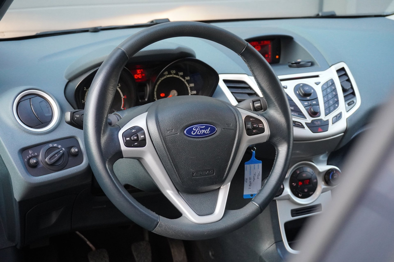 Ford Fiesta 1.6 Sport — photo 10
