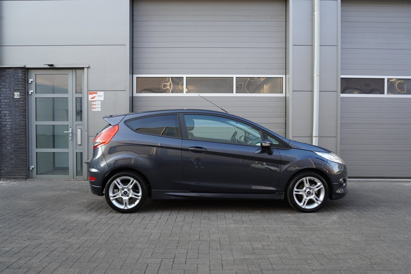 Ford Fiesta 1.6 Sport — photo 8