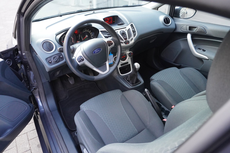 Ford Fiesta 1.6 Sport — photo 3