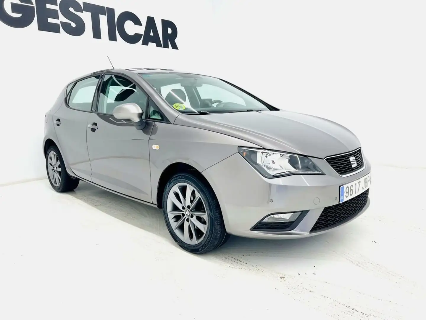 SEAT Ibiza 1.6TDI 90CV Gris - 2