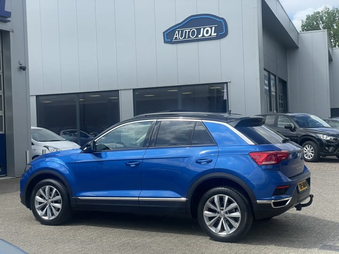 Volkswagen T-Roc 1.0 TSI Style | achteruitrijcamera | trekhaak | na Blauw - 2