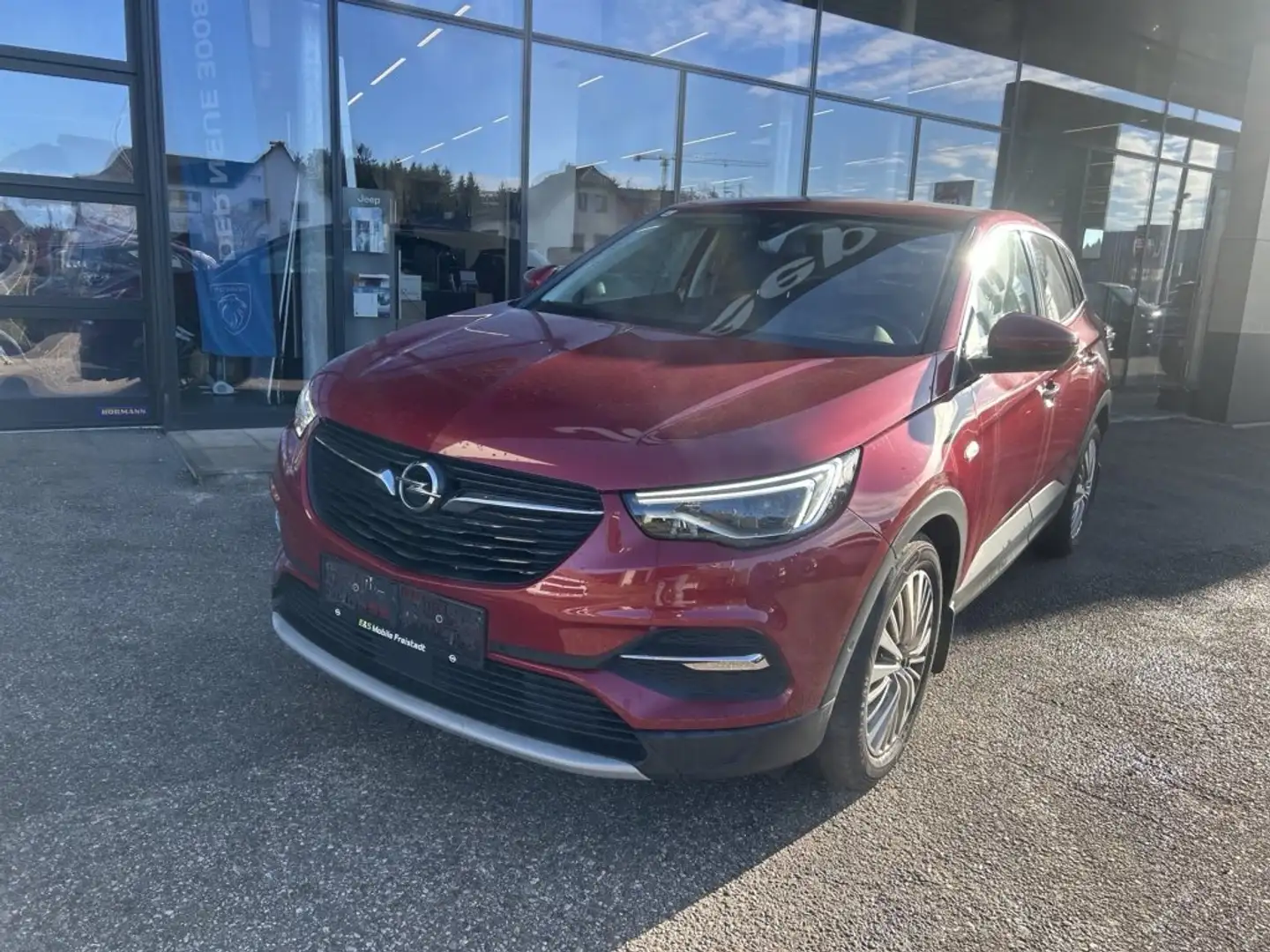 Opel Grandland X 1,2 Innovation Rot - 1