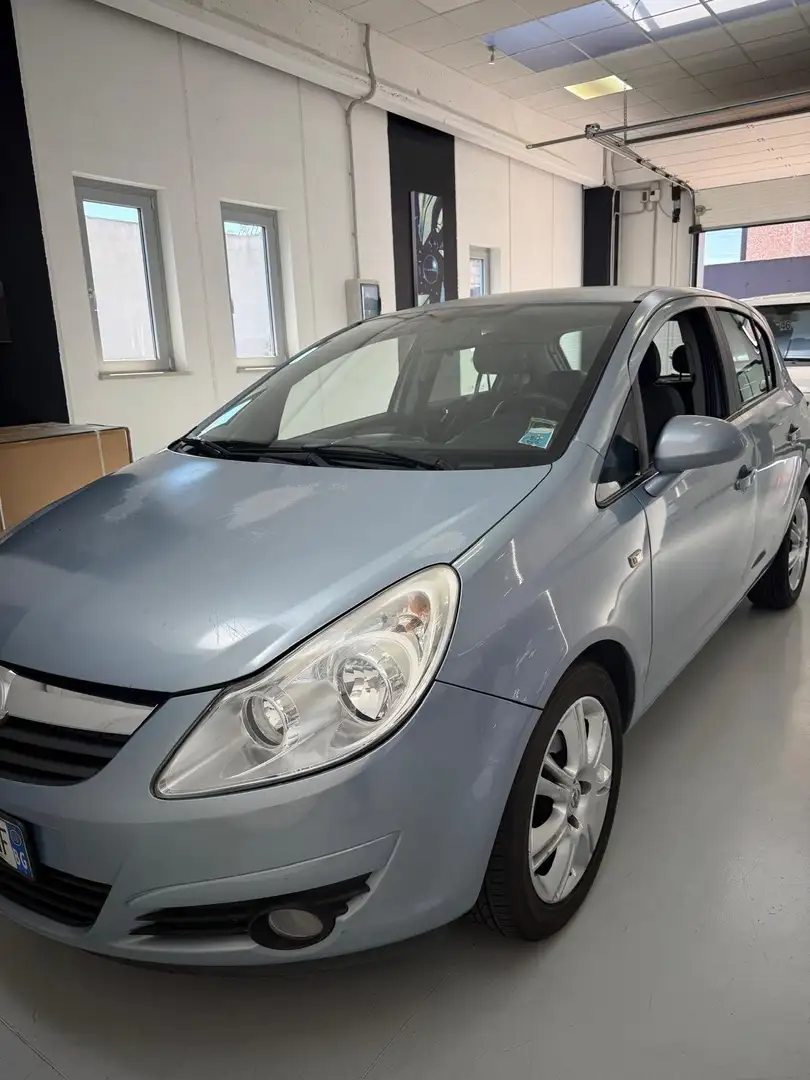 Opel Corsa Corsa IV 2006 5p 1.3 cdti ecoflex Cosmo 75cv Argent - 2
