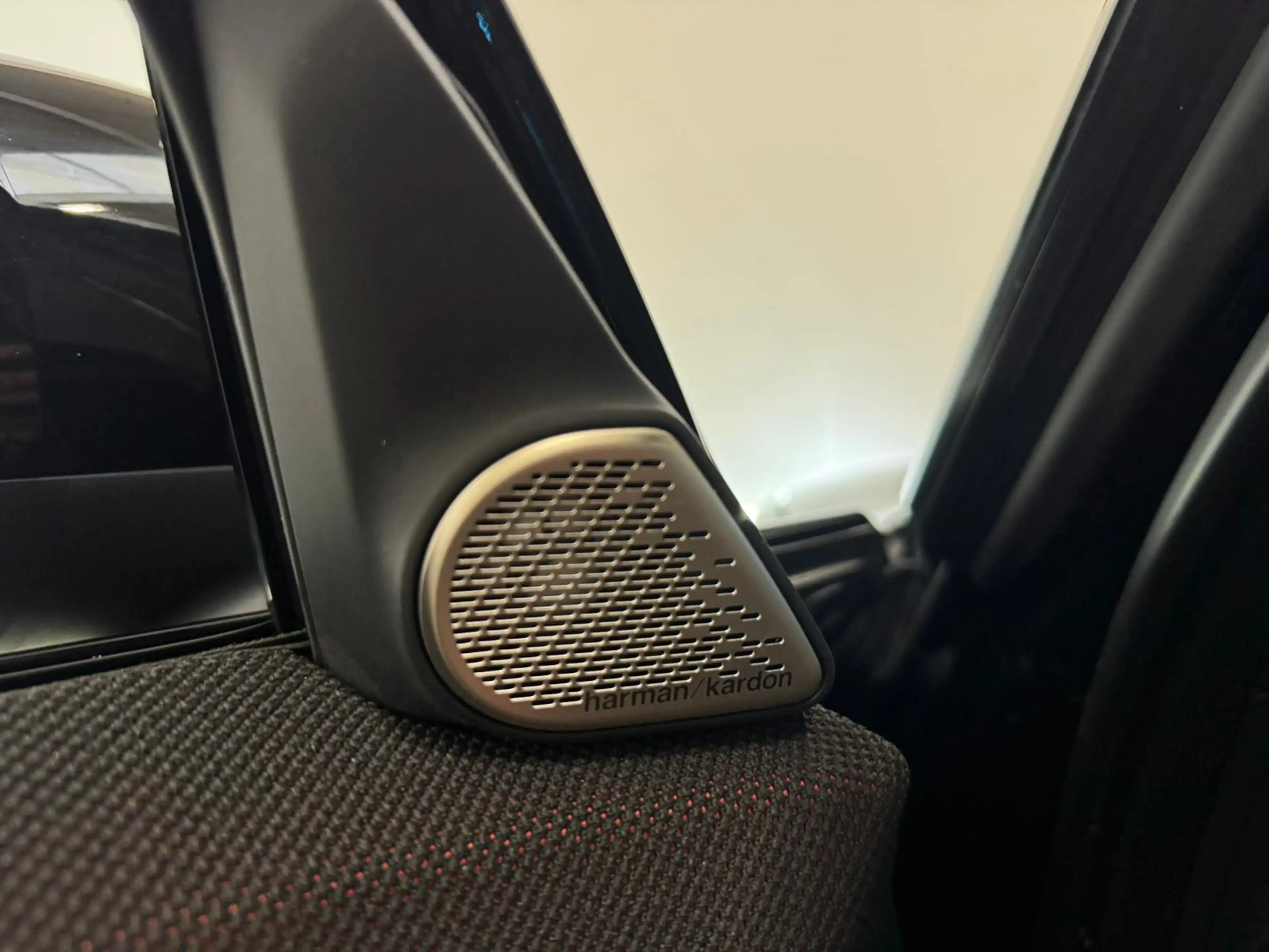 MINI Countryman C 1.5A JCW Pack XL *PANO*KEYLESS*MEMORY*HUD* — photo 6