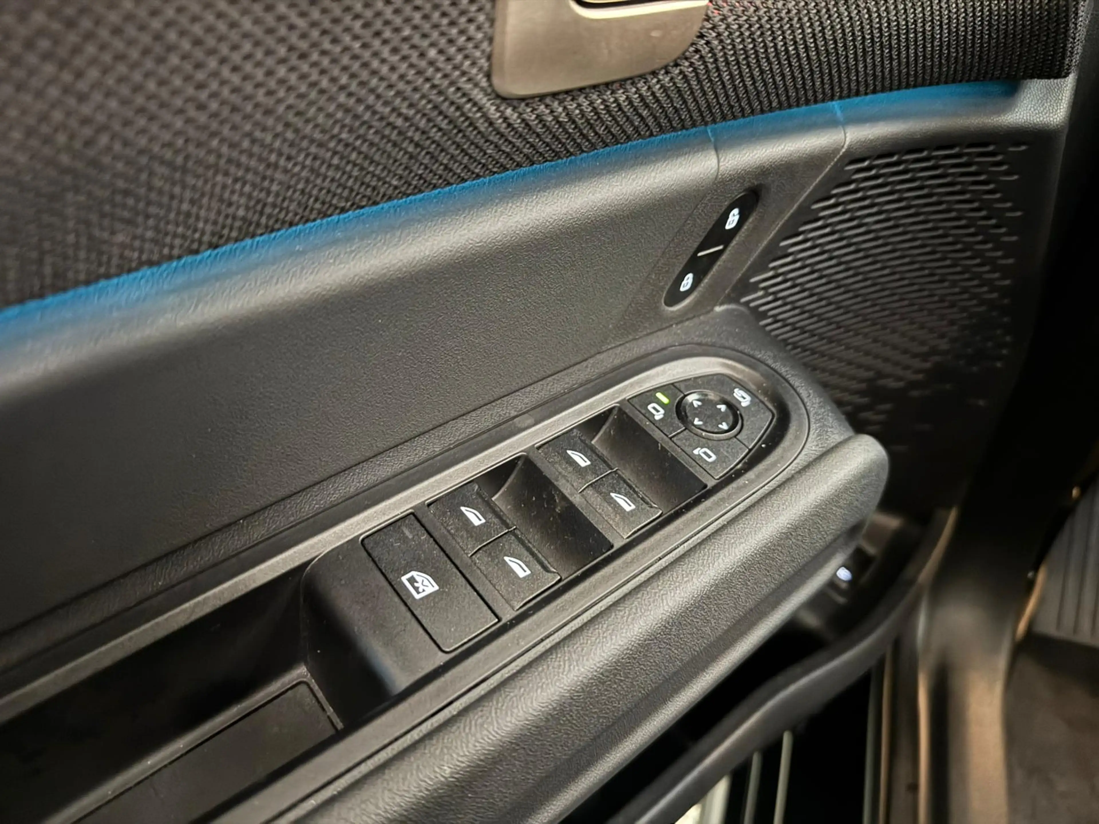 MINI Countryman C 1.5A JCW Pack XL *PANO*KEYLESS*MEMORY*HUD* — photo 5