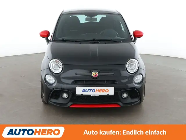 Abarth 595 view 9
