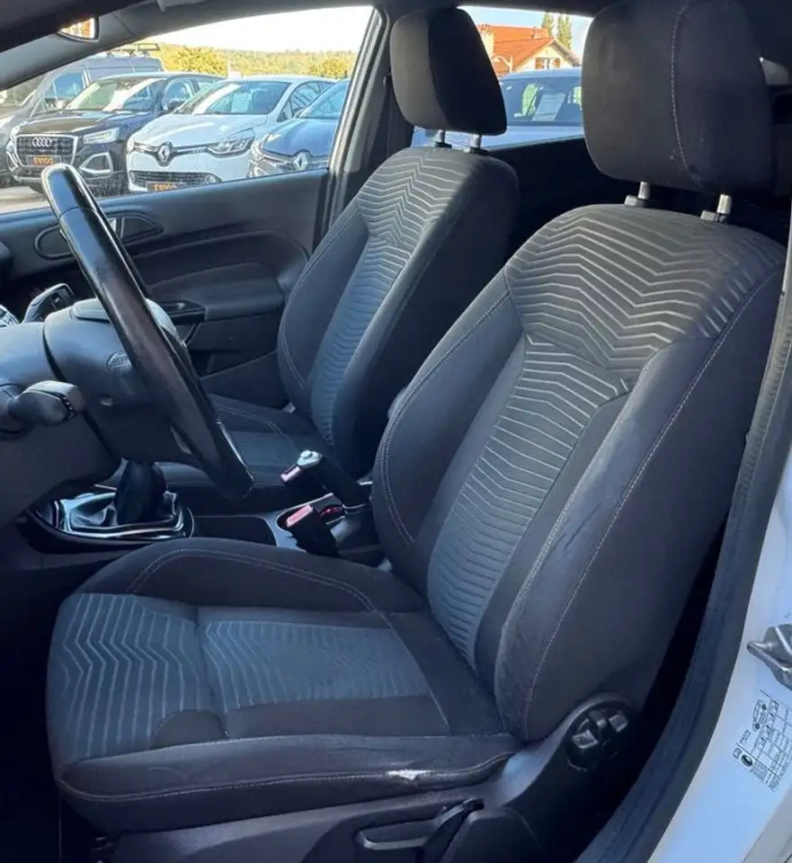 Ford Fiesta 5 portes — photo 9