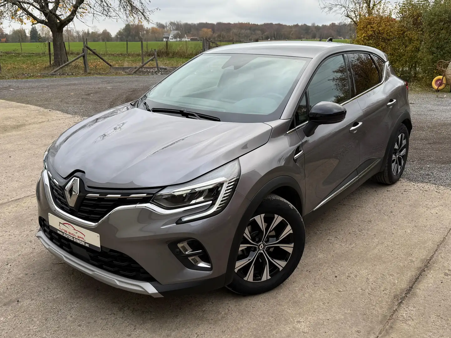 Renault Captur E-TECH, 1.6, 145 HEV aut Gris - 1