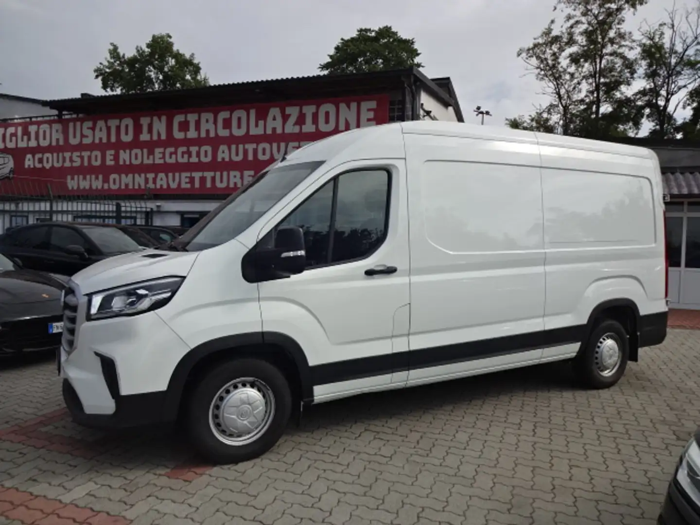 Maxus Deliver 9 Deliver 9 VAN 2.0 CRDI L3H2 150cv fwd Weiß - 1