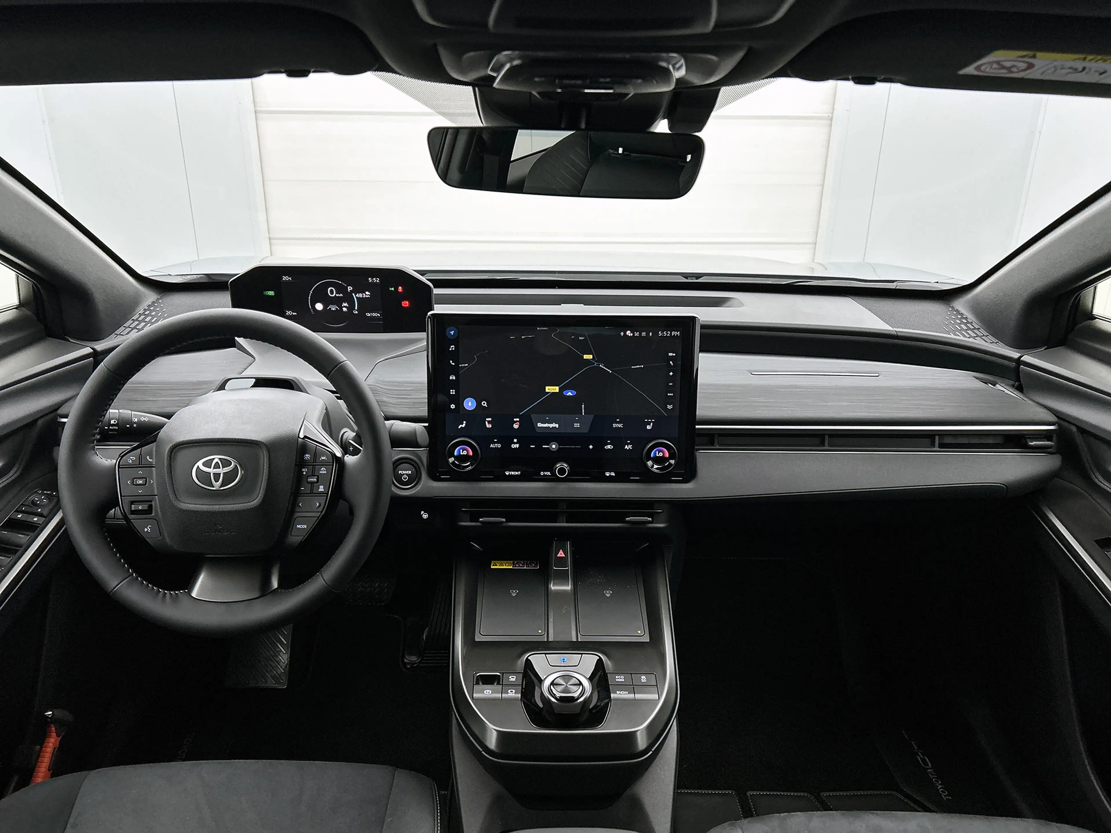 Toyota C-HR+ Executive AWD 77 kWh *EV-Deal* | Stoel en stuurwie — photo 5