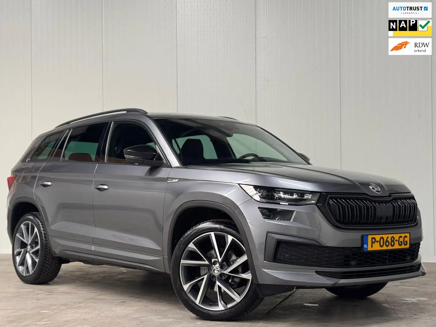 Skoda Kodiaq 1.5 TSI Sportline DSG l VIRTUAL l CAMERA l KEYLESS Gris - 1