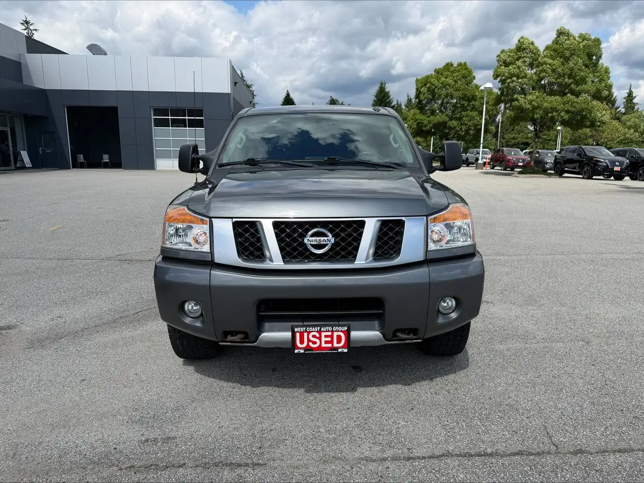 Nissan Titan снимка Nissan Titan