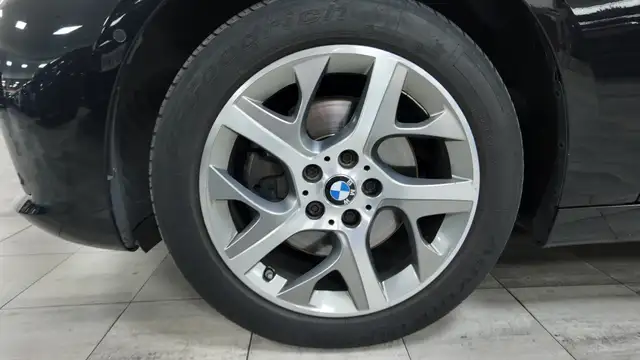 BMW 2 Series view 11