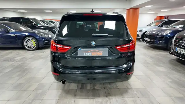 BMW 2 Series view 5