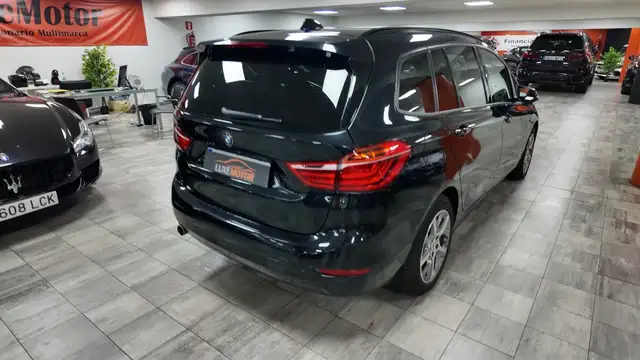 BMW 2 Series view 6