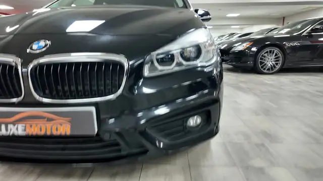 BMW 2 Series view 9