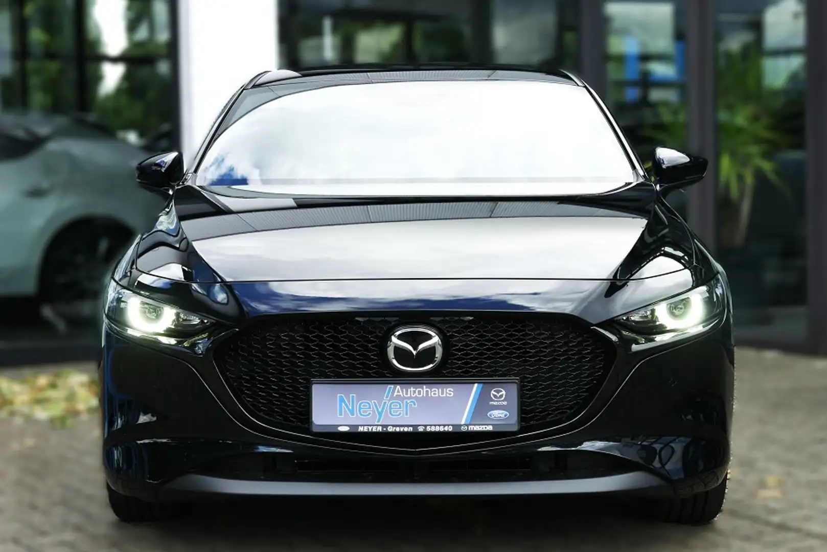 Mazda 3 2.5L e-SKYACTIV G 140ps 6AT FWD Centre-line DESI Schwarz - 2
