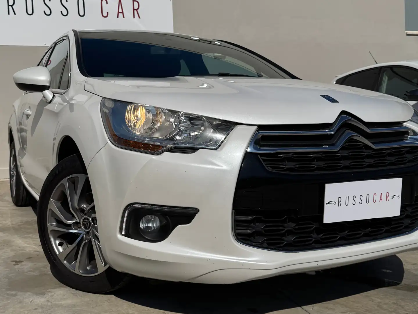 Citroen DS4 DS4 1.6 e-hdi airdream Business 110cv Bianco - 1