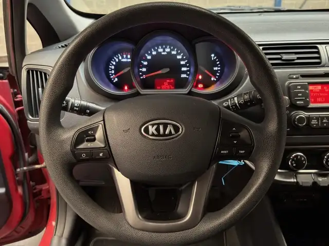 Kia Rio view 13