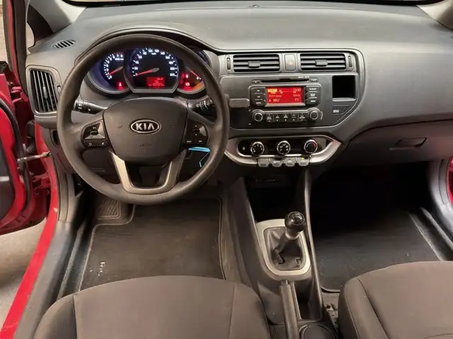Kia Rio view 12