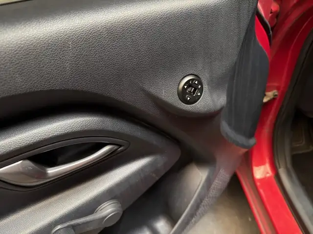 Kia Rio view 6