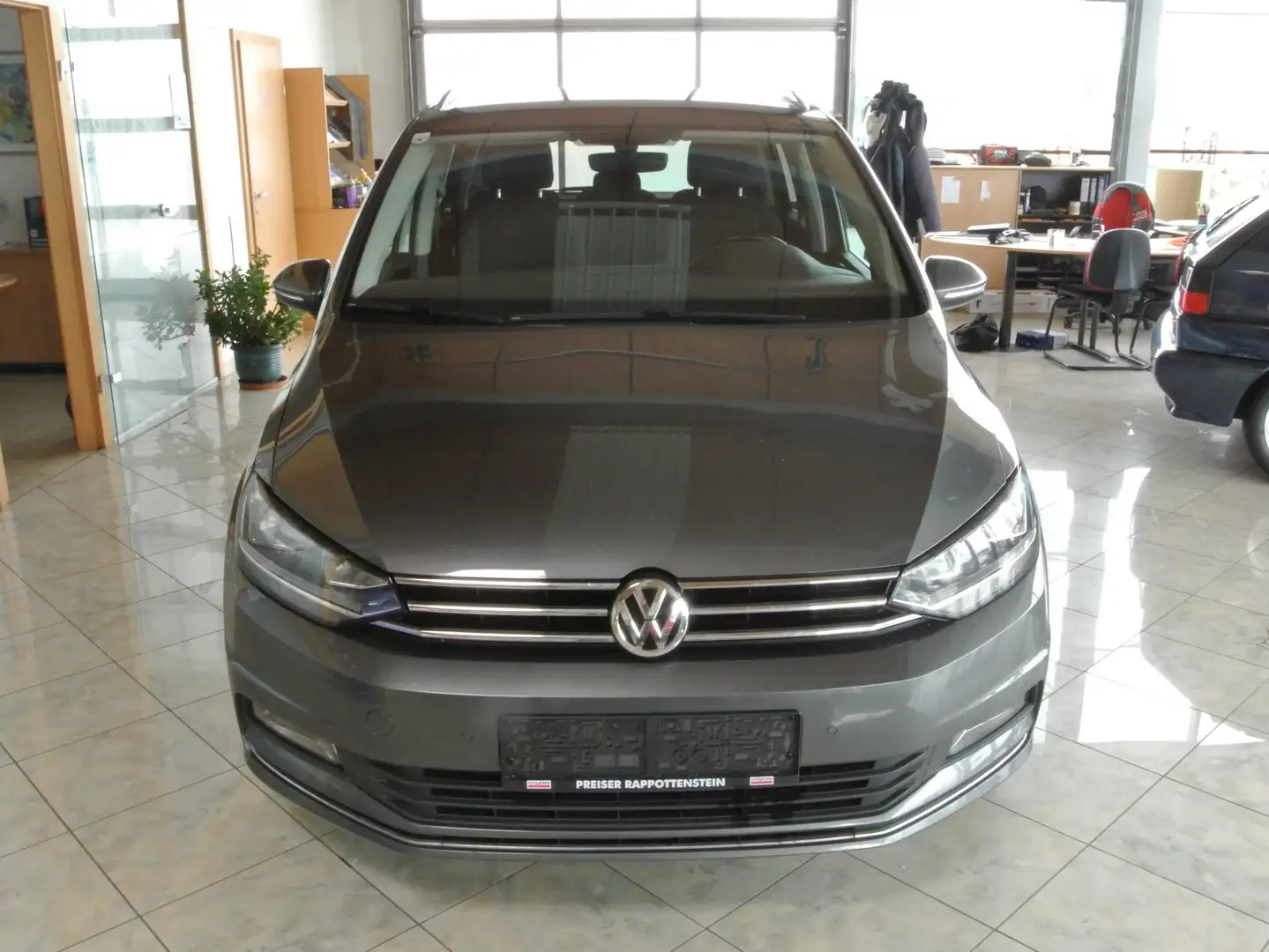 Volkswagen Touran Touran Highline 1,6 SCR TDI *ACC/NAVI/PDC/ALCANTARA/KLIMATRONIC* Grau - 2