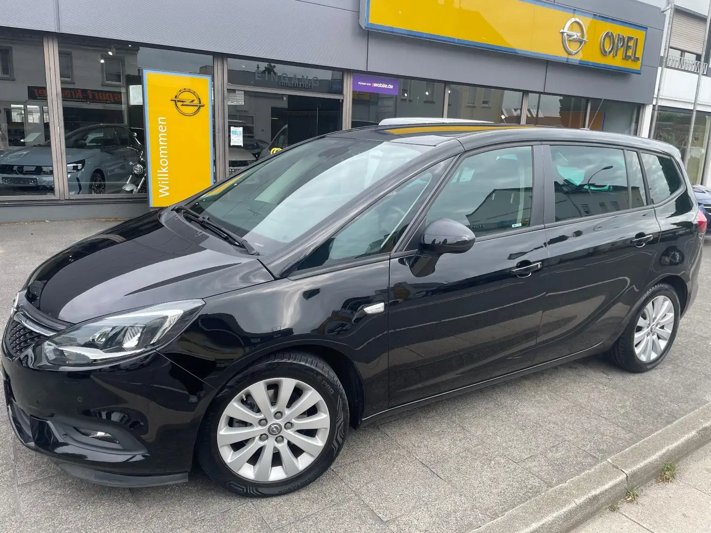 Opel Zafira C Scheckheft Navi +2 JAHRE GARANTIE+ Schwarz - 1