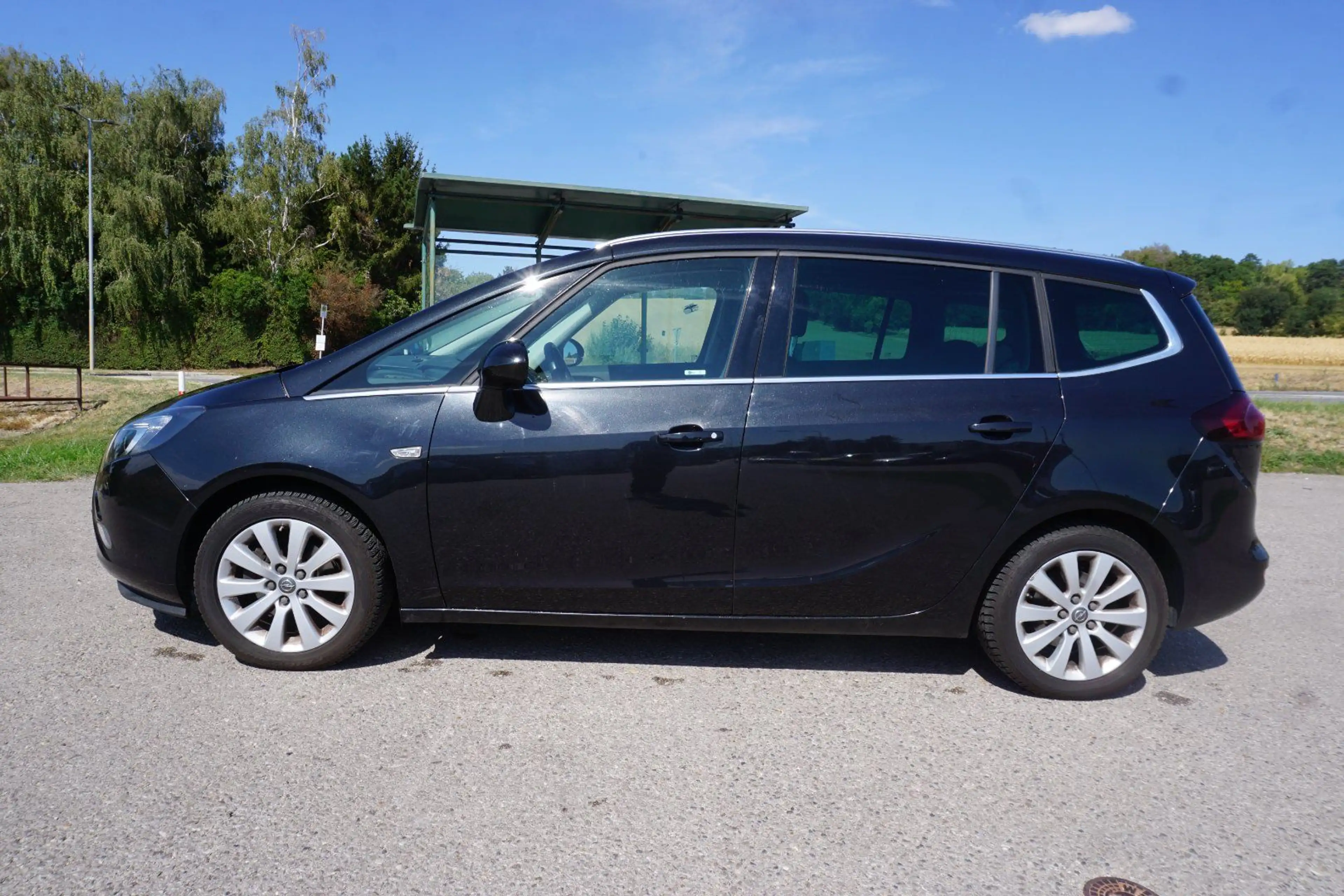 Opel Zafira Tourer 1.4 Turbo ECOTEC Cosmo — photo 3