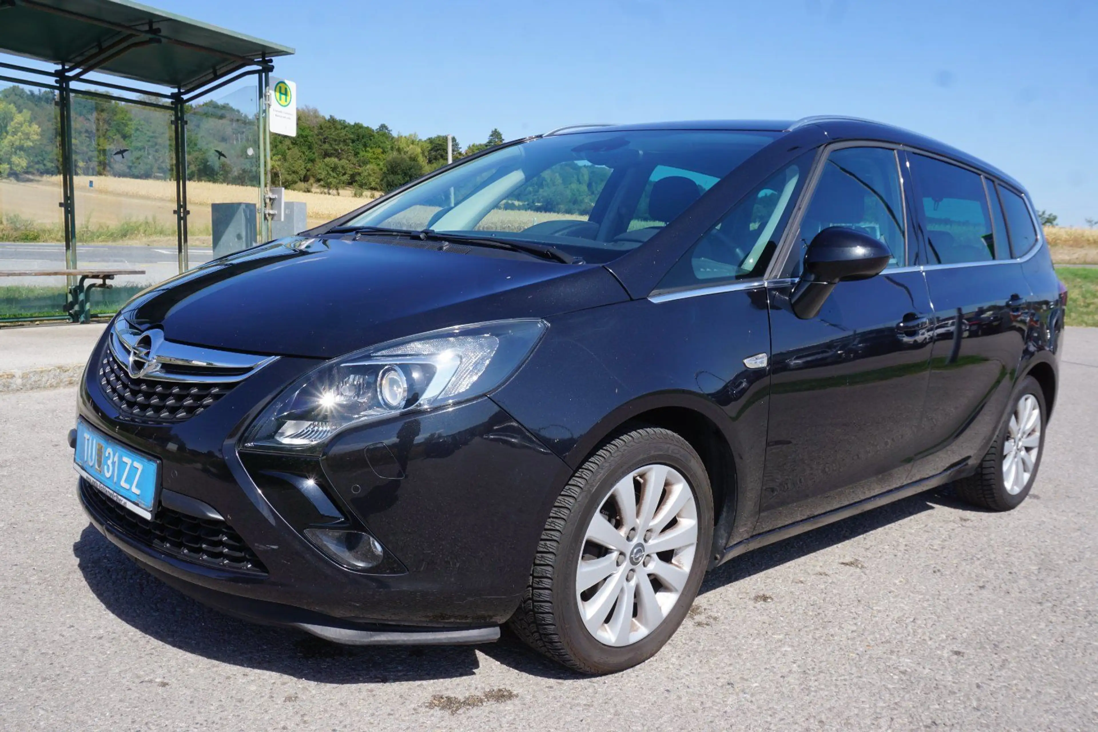 Opel Zafira Tourer 1.4 Turbo ECOTEC Cosmo — photo 2