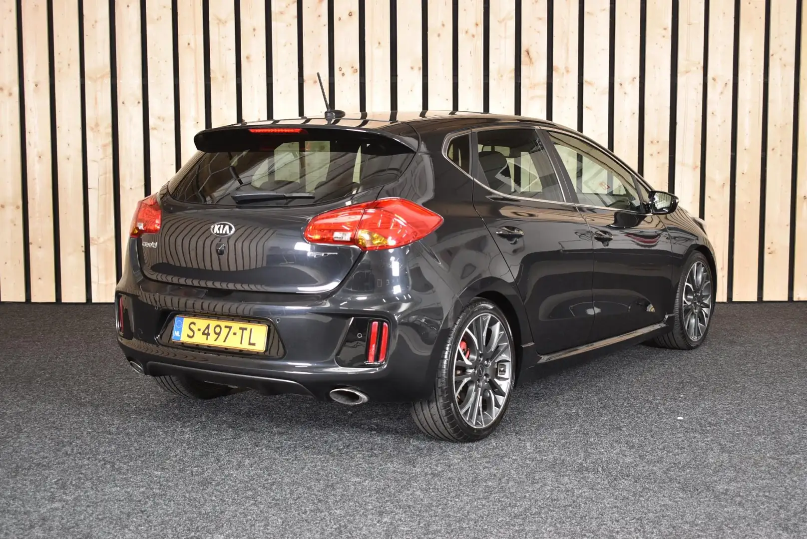 Kia Ceed / cee'd 1.6 GT | Pano | Cruise | Clima | Navi | PDC | Nwe Black - 2