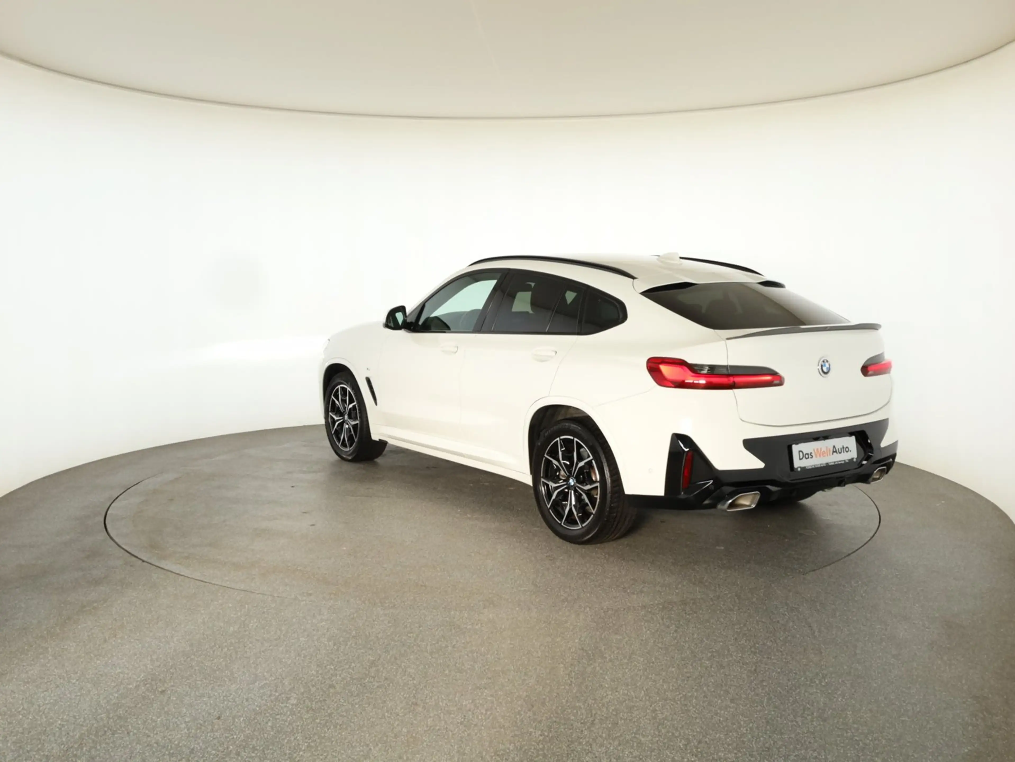 BMW X4 xDrive 20 d Advantage — photo 6