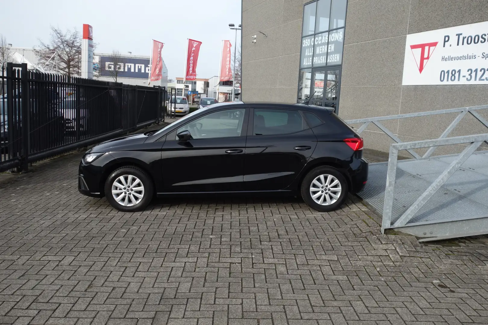 SEAT Ibiza 1.0 TSI Style Business Connect NAVI BY APP/CLIMA-A Black - 2