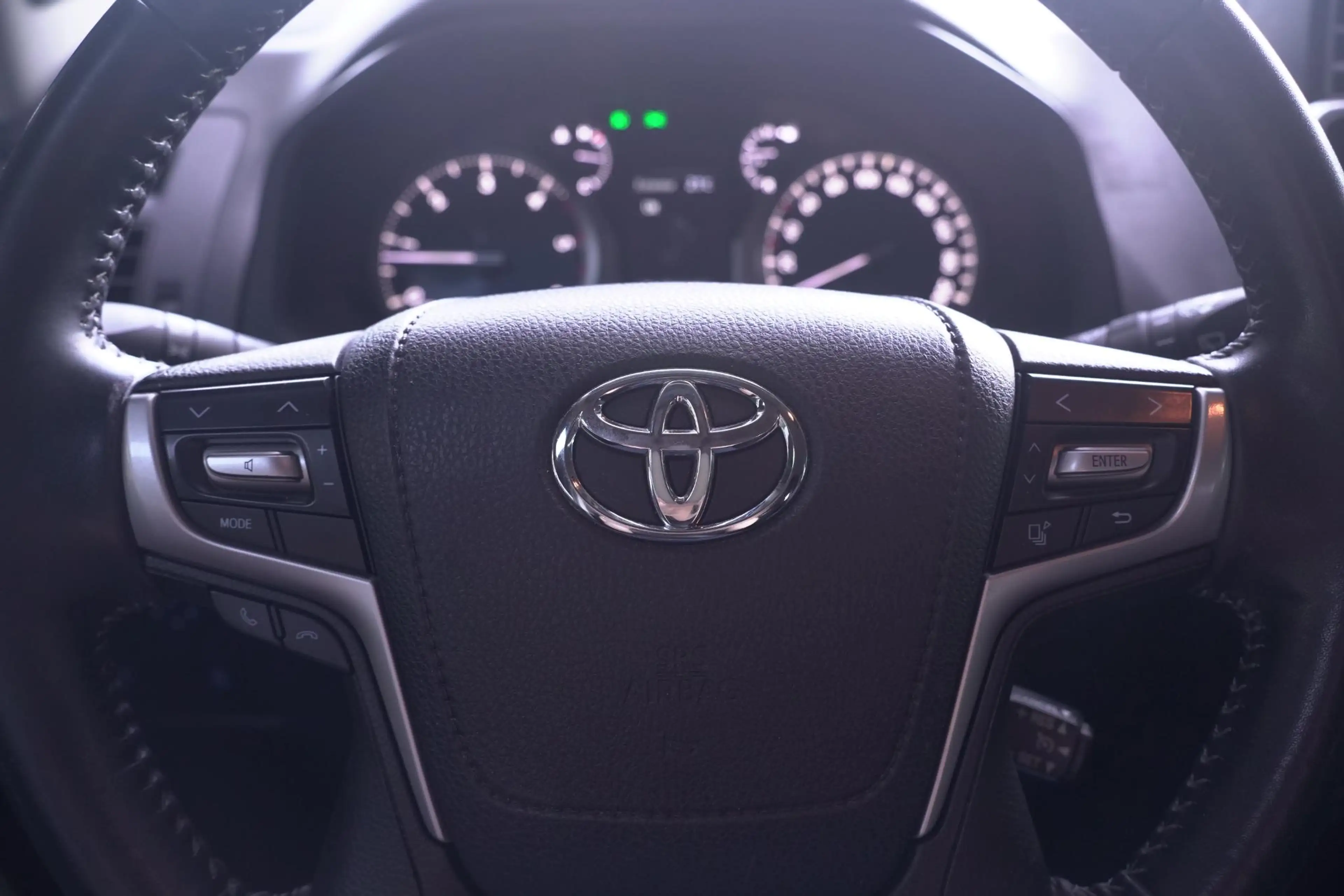 Toyota Land Cruiser 2.8 D-4D-F 177 pk 5 Drs Grijs Kenteken 2-Zits 4WD — photo 24